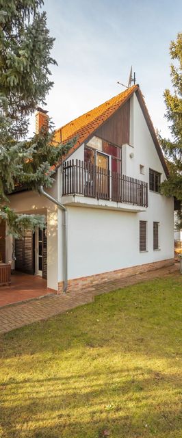 Hegyi Nyaraló Balatonszemes