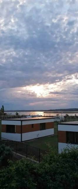 Surfcamping Relax Premium Modul Apartman Gárdony