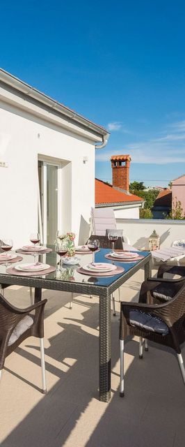 Apartment Radovic Nives Vir II