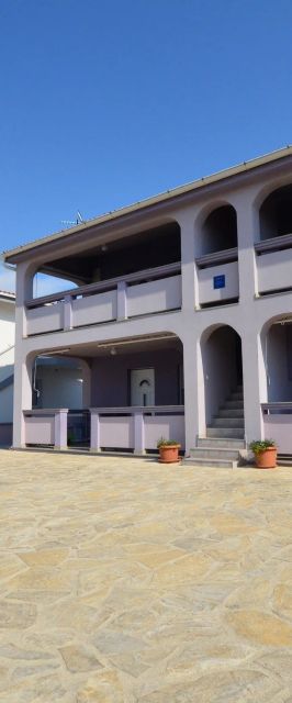 Apartments Brandis Vir