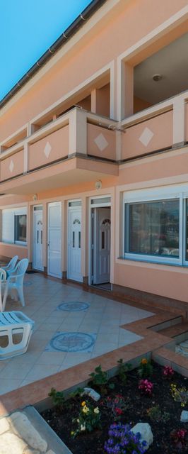 Apartments Hudic Vir