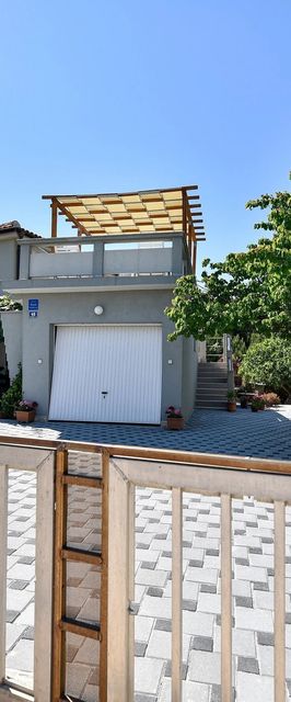 Apartment Radicevic Vir II