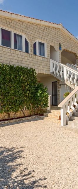 Apartments Trk Vir II