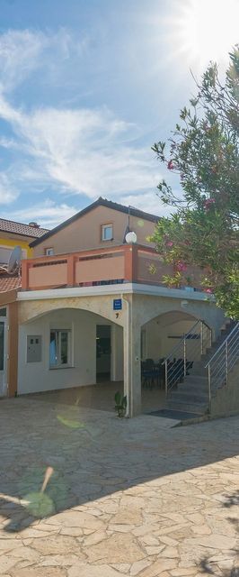 Apartments Andelic Vir II