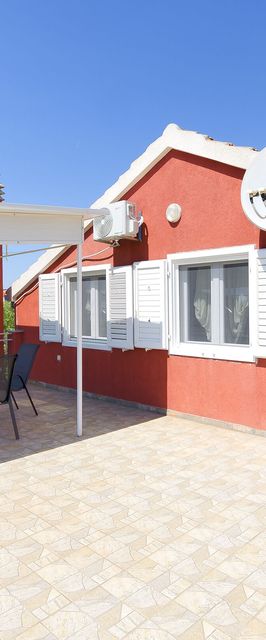 Apartment Nada Tribunj