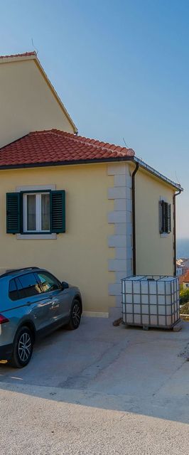 Apartments Marina Postira