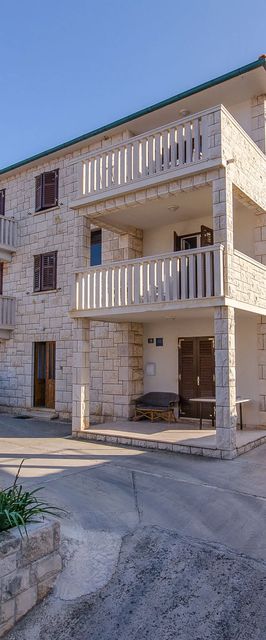 Apartment Vito Postira