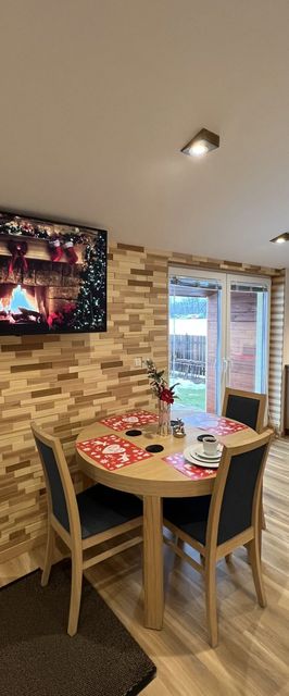 APARTAMENT VANESSA - TATRY, PIENINY , JEZIORO CZORSZTYŃSKIE