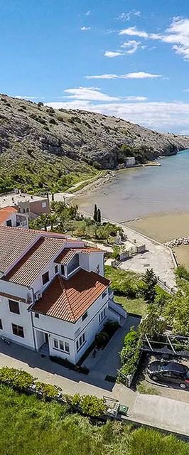 Apartments Iva Lopar