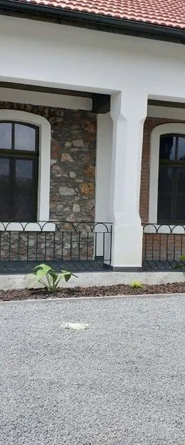 Casa Manzovela Hărău