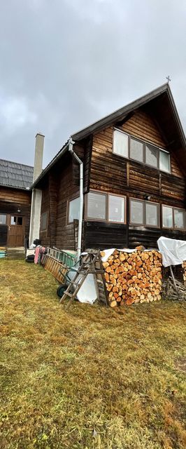 Cabana primitoare cu semineu Bălcești