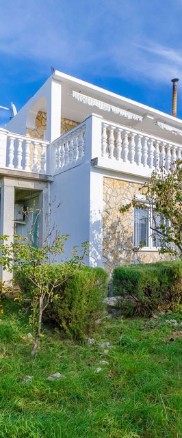 Apartments Mirko R Lopar