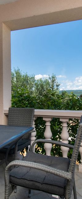 House Sea and river Kruševo