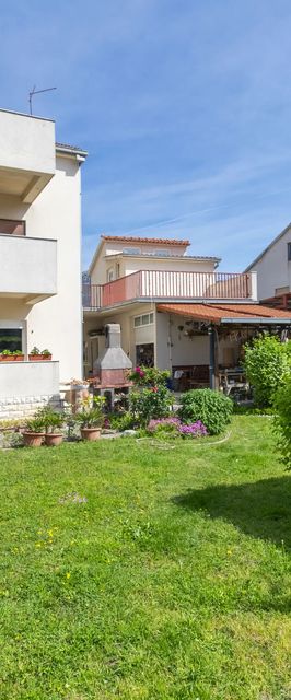 Apartment Tonia Kastel Novi