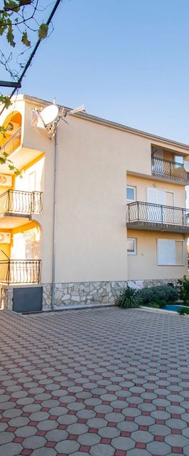 Apartments Petar Srima