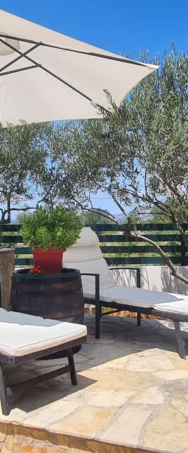 House Relaxing oasis Stari Grad