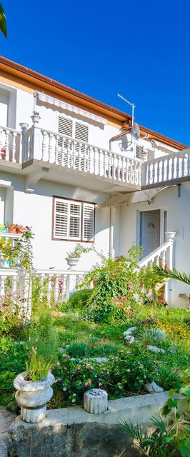 Rooms Mladen P Banjol