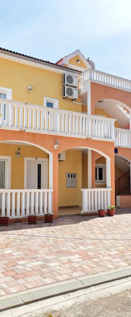 Apartmanok Parkolóhellyel Vodice - 19577