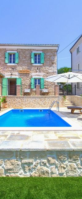 Villa Stone Queen Dobrinj