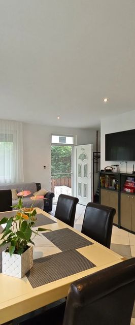 Jenna Apartments - Pinka Balatonszárszó