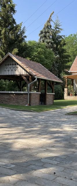 Terrace Apartments III Eger