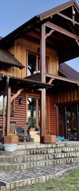 DOM NAD JEZIOREM - BASEN - SAUNA - JACUZZI - KORT TENISOWY Zduny