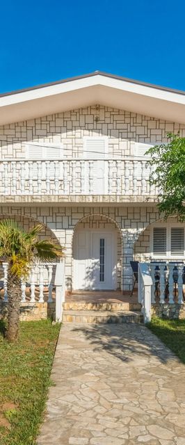 Apartments Loncar Vir 