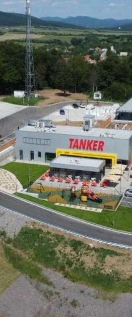 TANKER Apartments & Bistro Čaradice