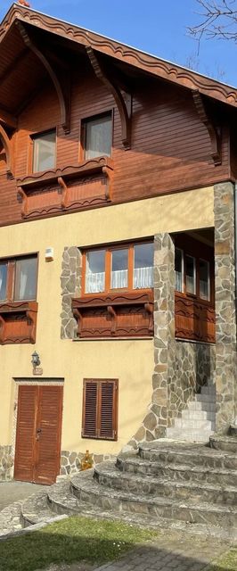 Mezei Pince Vendégház Nyergesújfalu