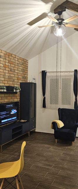 Marine Cottage Enying