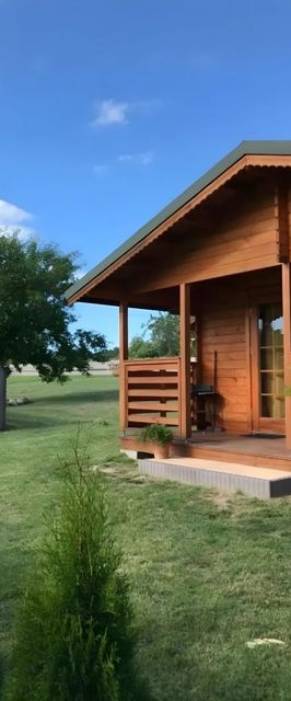 Pod Dziką Jabłonią 1