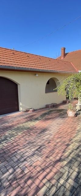 Fügefa Apartman Balatonmáriafürdő