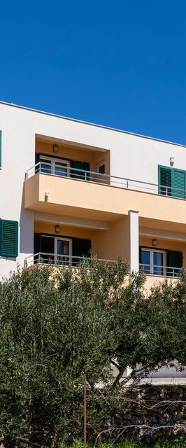 Apartmanok Parkolóhellyel Dugi Rat, Omis - 19516 Dugi Rat