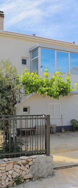 Apartmanok Parkolóhellyel Kanica, Rogoznica - 19716 Kanica