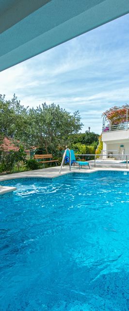 Apartmanok Családok Részére Medencével Brela Makarska - 20066