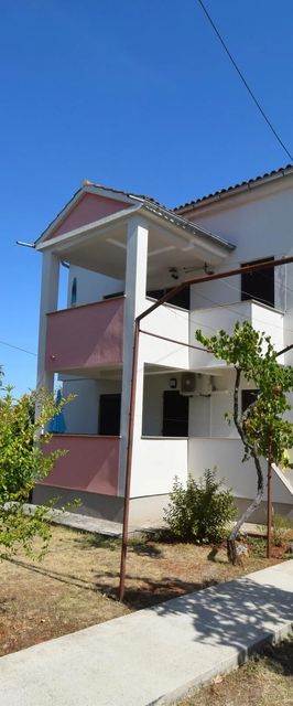 Apartmanok Parkolóhellyel Malinska, Krk - 20381 Malinska