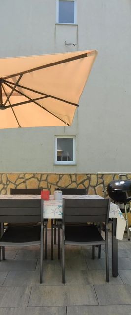 Apartmanok Parkolóhellyel Malinska, Krk - 20425 Malinska