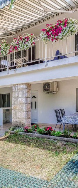 Apartmanok Parkolóhellyel Njivice, Krk - 20453 Njivice