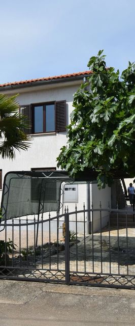 Apartmanok Parkolóhellyel Malinska, Krk - 20460 Malinska