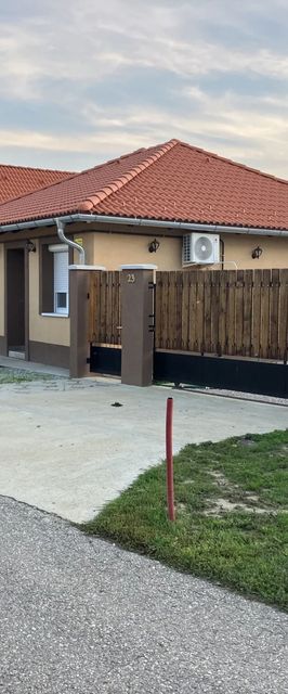 Bagolyvár Vendégház Abádszalók