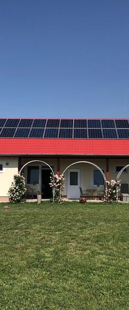 Tó-Party Rendezvényház, Restaurant & Garden Kiszombor