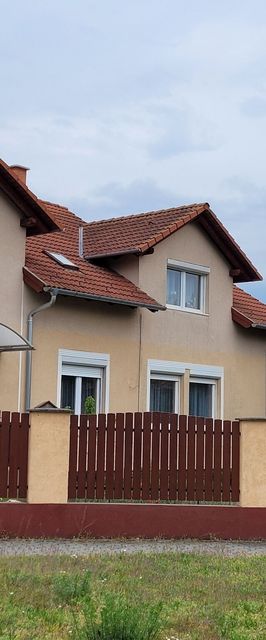 Flow&Garden Apartman Dunakeszi