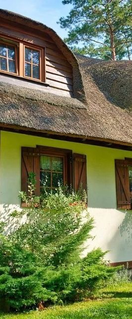 DOM POD STRZECHĄ NA KASZUBACH - Zdunowice