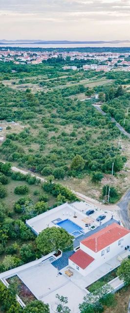 Nyaralóház Medencével Zadar - 21414