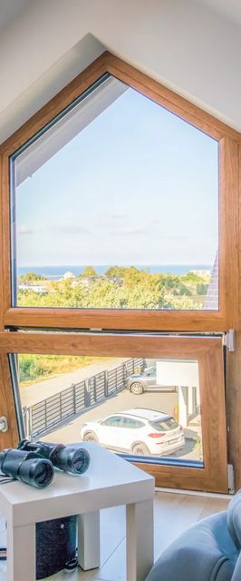 Dom na wzgórzu z widokiem na morze etezje