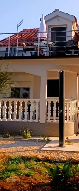 Apartment Ariela Vir