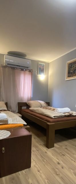 Babér Apartmanház Balatonakarattya