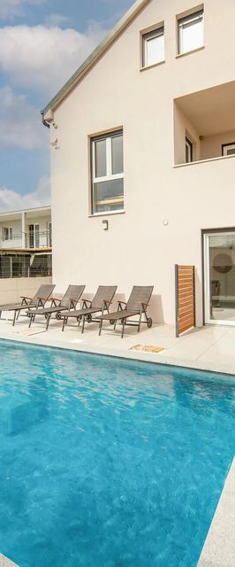 Apartman Kaštel Novi - CSC339