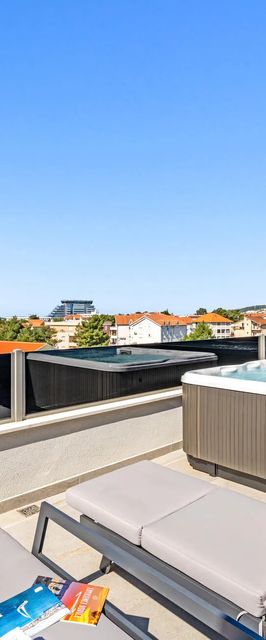 Apartman Vodice - CDJ665