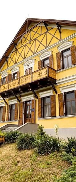 Sasréti Vadászkastély Almamellék